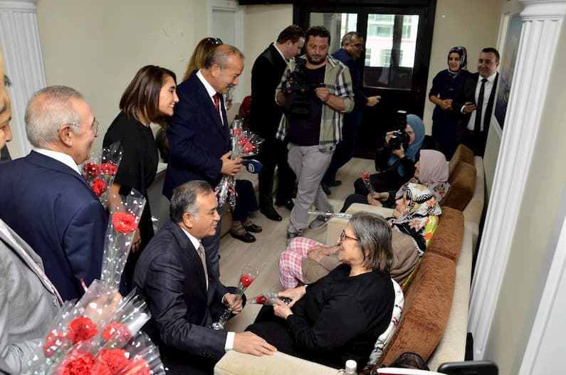Yörtürk Huzurevi Resmi Ziyaret - Ankara Milletvekili Huzurevi — Ankara Huzurevi Yörtürk Huzurevi Resmi Ziyaret - Ankara Milletvekili Huzurevi — Yörtürk Huzurevi Ankara