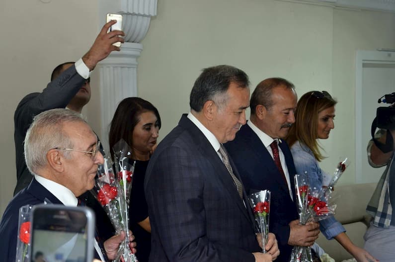 Ankara Yaşlı Bakımevi Ziyaret - Milletvekili Huzurevi Ankara — Ankara Huzurevi Ankara Yaşlı Bakımevi Ziyaret - Milletvekili Huzurevi Ankara — Yörtürk Huzurevi Ankara