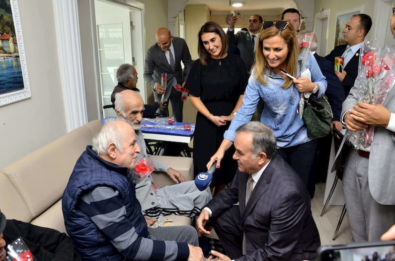 Huzurevi Ziyaret Ankara - Yörtürk Yaşlı Bakım Resmi Ziyareti — Ankara Huzurevi Huzurevi Ziyaret Ankara - Yörtürk Yaşlı Bakım Resmi Ziyareti — Yörtürk Huzurevi Ankara